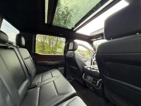 Used 2021 Ford F150 Lariat w/ Equipment Group 502A High AWD/4WD image 19
