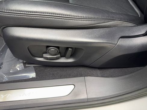 Used 2023 Land Rover Range Rover Evoque R-Dynamic S image 31