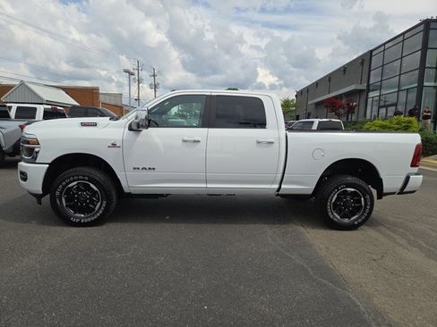 Used 2026 RAM 2500 Laramie AWD/4WD image 22