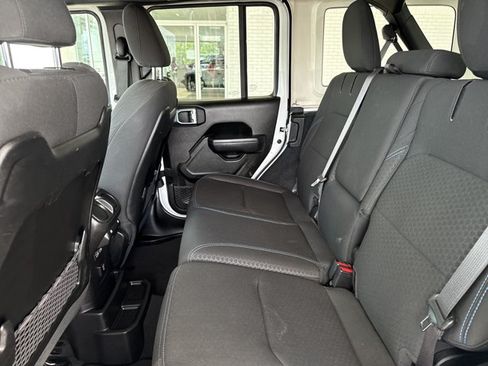 Used 2024 Jeep Wrangler Unlimited Rubicon 4xe AWD/4WD image 6