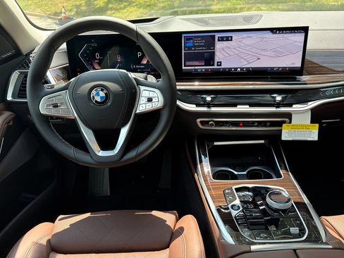 Used 2027 BMW X7 xDrive40i w/ Executive Package AWD/4WD image 21