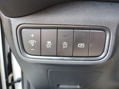 Used 2023 Kia Soul GT-Line FWD image 28