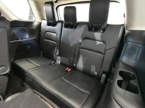 Used 2022 Nissan Pathfinder SL w/ SL Premium Package image 16