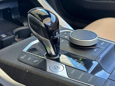Used 2022 BMW 440i xDrive Convertible AWD/4WD image 34