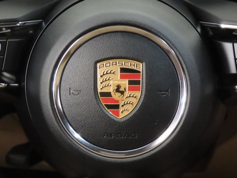 Certified 2026 Porsche Macan AWD/4WD image 21