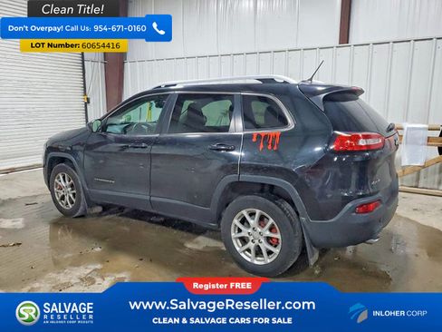 Used 2014 Jeep Cherokee Latitude w/ Cold Weather Group AWD/4WD image 3