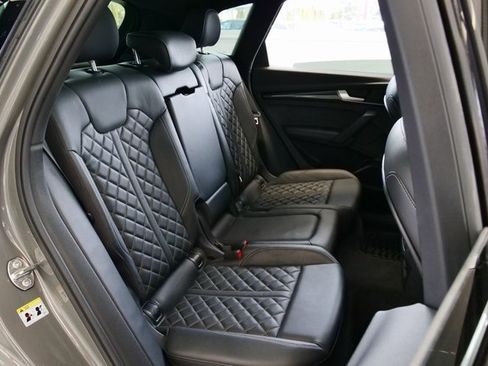 Used 2023 Audi SQ5 Premium Plus w/ Premium Plus Package image 15