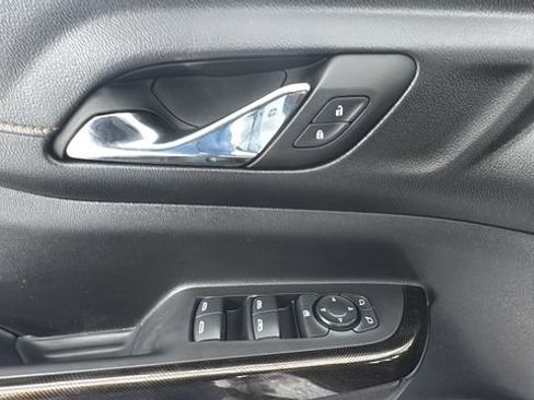 Used 2023 GMC Acadia AT4 image 20