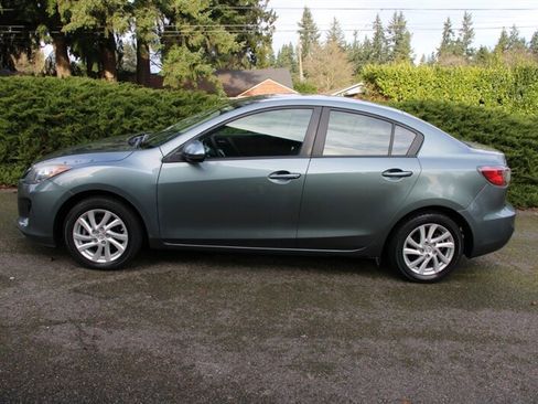 Used 2012 MAZDA MAZDA3 i Touring image 12