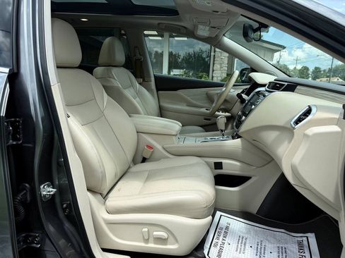 Used 2016 Nissan Murano Platinum w/ Platinum Technology Package FWD image 35