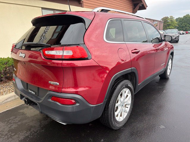 Used 2016 Jeep Cherokee Latitude w/ Cold Weather Group AWD/4WD image 9