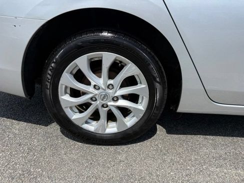 Used 2017 Nissan Sentra S w/ S Style Package FWD image 13