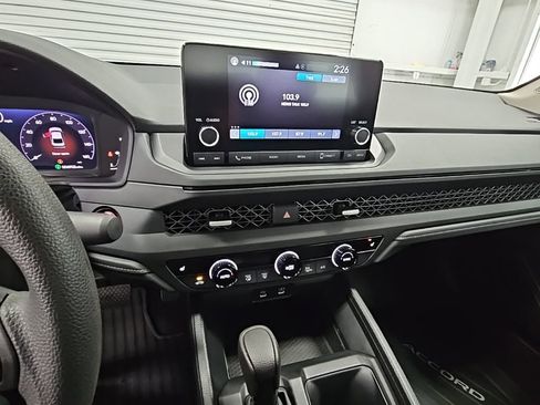 Used 2025 Honda Accord SE image 13