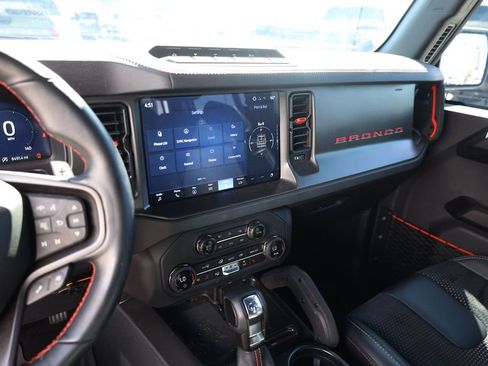 Used 2025 Ford Bronco Raptor AWD/4WD image 15
