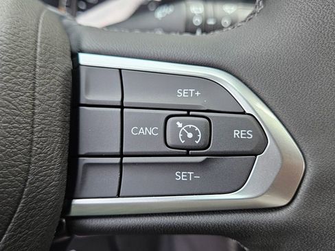 New 2026 Jeep Compass Latitude AWD/4WD image 23