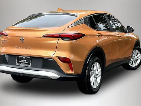 Used 2024 Buick Envista Preferred w/ Convenience I Package image 5