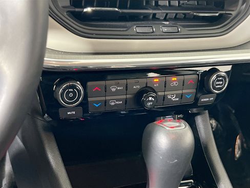 Used 2022 Jeep Compass Limited image 15