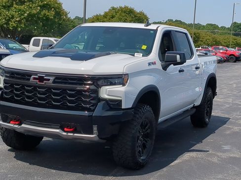 Used 2022 Chevrolet Silverado 1500 ZR2 AWD/4WD image 5