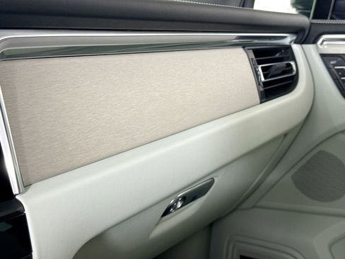 Used 2025 Porsche Macan S image 23