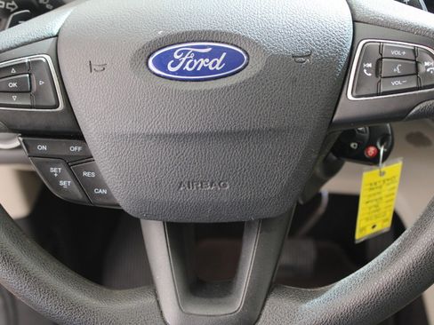 Used 2017 Ford Escape SE w/ Equipment Group 201A image 23