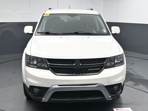 Used 2015 Dodge Journey Crossroad w/ Flexible Seating Group image 2