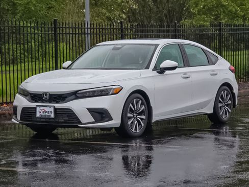 Used 2024 Honda Civic EX-L image 8