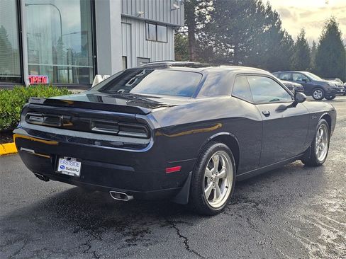 Used 2011 Dodge Challenger R/T image 7