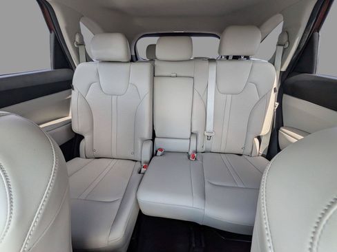 Used 2025 Kia Sorento S w/ Panoramic Sunroof Package FWD image 13