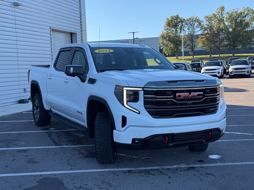 Used 2024 GMC Sierra 1500 AT4 w/ Technology Package AWD/4WD image 6