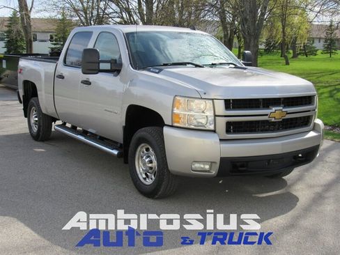 Used 2009 Chevrolet Silverado 2500 W/T AWD/4WD image 1
