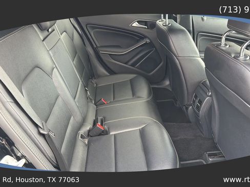 Used 2018 Mercedes-Benz GLA 250 image 33