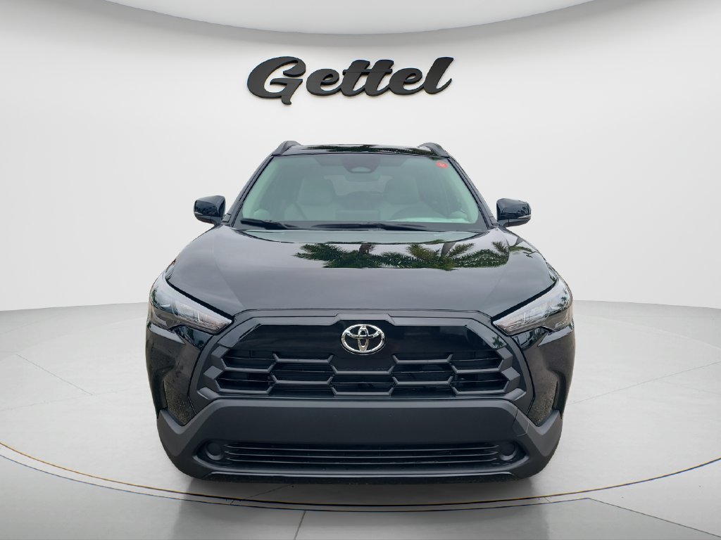 New 2026 Toyota Corolla Cross LE w/ Moonroof Package FWD image 2