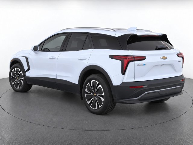 Used 2024 Chevrolet Blazer EV LT AWD/4WD image 7