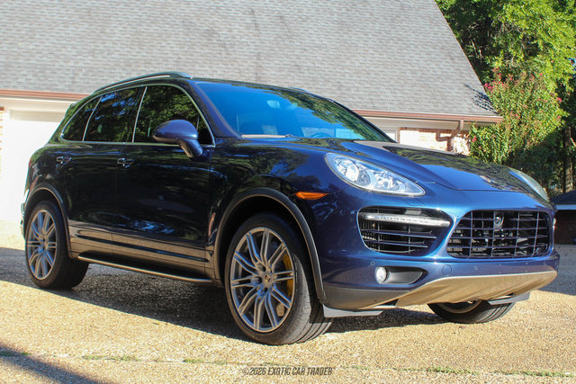 Used 2012 Porsche Cayenne Turbo AWD/4WD image 11