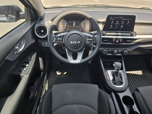 Used 2024 Kia Forte LXS w/ LXS Technology Package FWD image 14