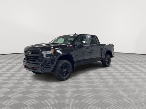 Used 2023 Chevrolet Silverado 1500 LT Trail Boss image 4