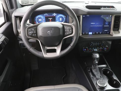 New 2025 Ford Bronco Outer Banks image 10