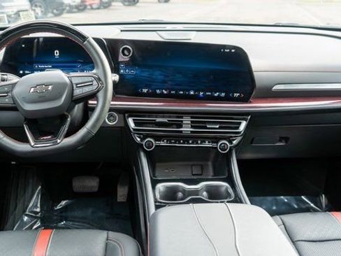 Used 2024 Chevrolet Traverse RS w/ LPO, Floor Liner Package image 16