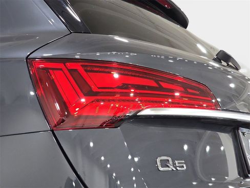 Certified 2023 Audi Q5 2.0T Premium w/ Convenience Package image 29
