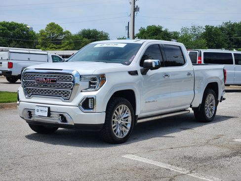 Used 2019 GMC Sierra 1500 Denali w/ Denali Ultimate Package AWD/4WD image 2