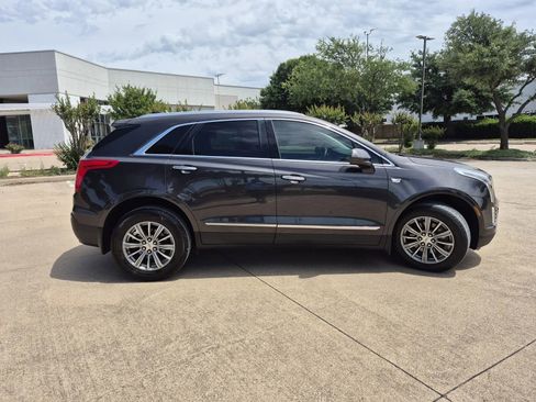 Used 2017 Cadillac XT5 Luxury w/ Driver Awareness Package FWD image 5