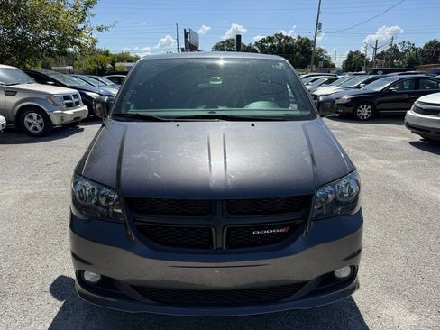 Used 2018 Dodge Grand Caravan SXT w/ Blacktop Package FWD image 1