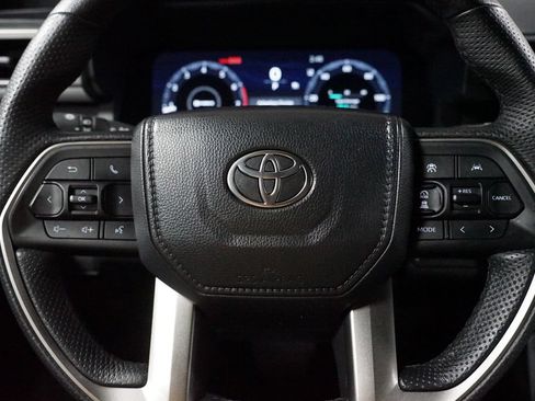 Certified 2026 Toyota Tacoma TRD Off-Road AWD/4WD image 13