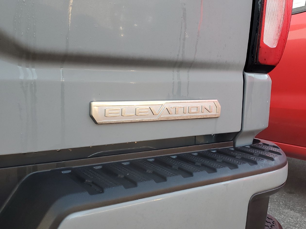 Used 2024 GMC Sierra 1500 Elevation w/ X31 Off-Road Package AWD/4WD image 8