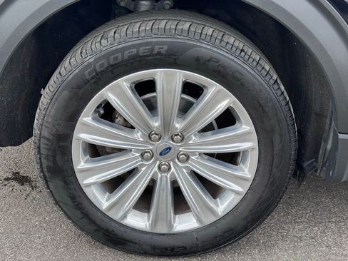 Certified 2022 Ford Explorer Limited w/ Equipment Group 301A AWD/4WD image 49