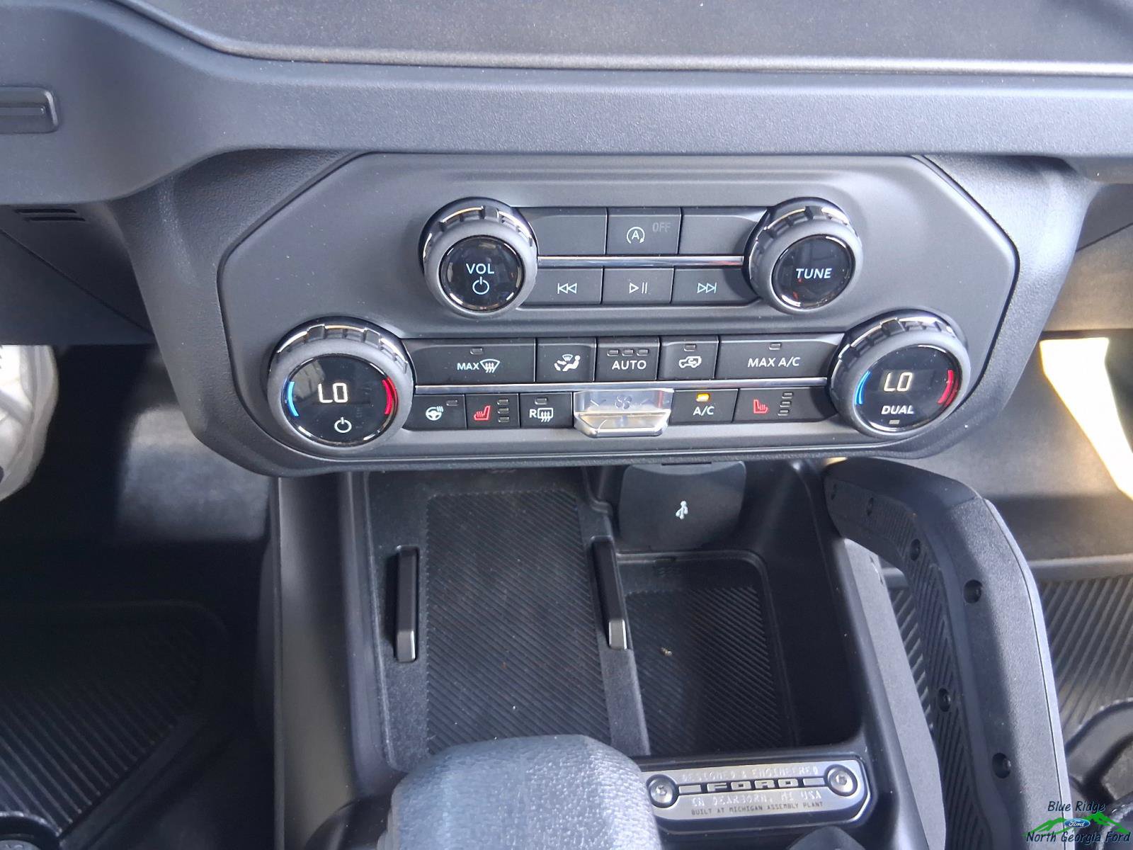 New 2026 Ford Bronco Badlands w/ Sasquatch Package AWD/4WD image 18