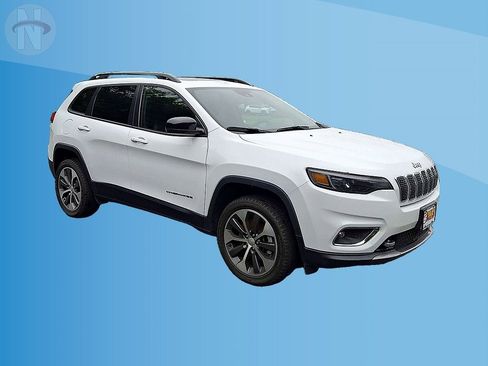 Used 2022 Jeep Cherokee Limited w/ Elite Package AWD/4WD image 2