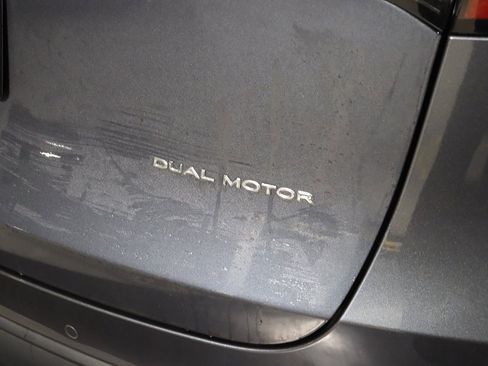 Used 2022 Tesla Model Y Long Range image 14