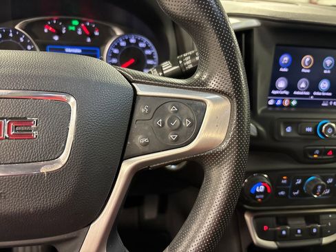 Used 2023 GMC Terrain SLE w/ Driver Convenience Package FWD image 34
