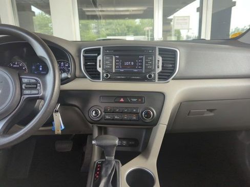Used 2019 Kia Sportage LX image 20